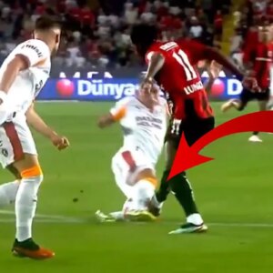 gaziantep fk galatasaraya karsi 40 saniyede penalti bekledi ZPMxCUmR