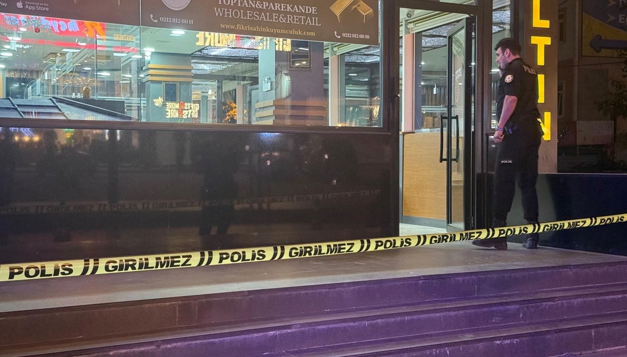 beylikduzunde kuyumcuya silahli saldiri wZ2RjtJO