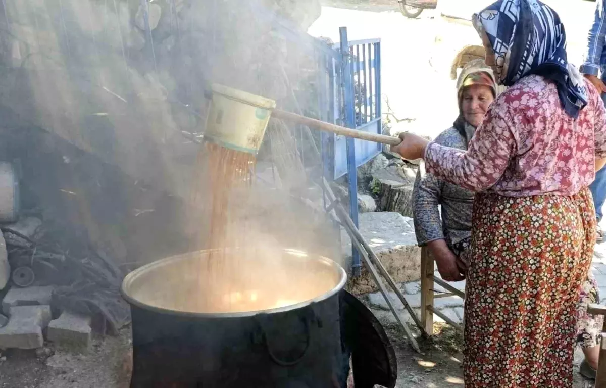 selendide pekmez uretimi basladi AyJKbCg9