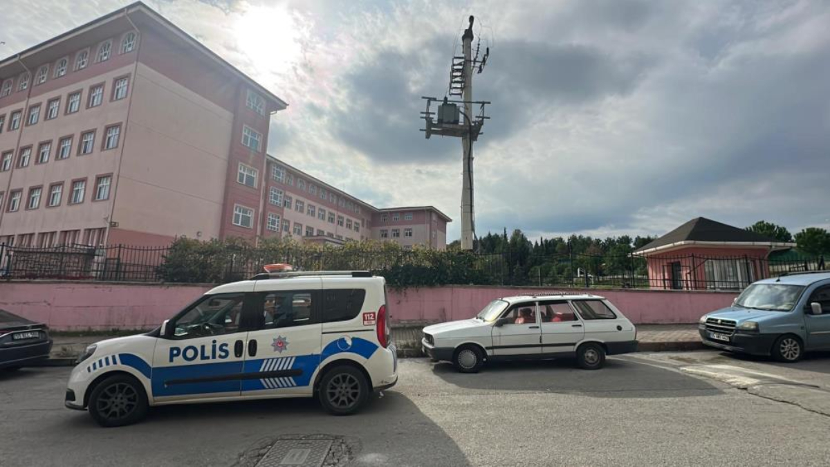 samsunda ozel egitim ogrencisi okulda arkadasini makasla yaraladi txFMTJLM.jpg