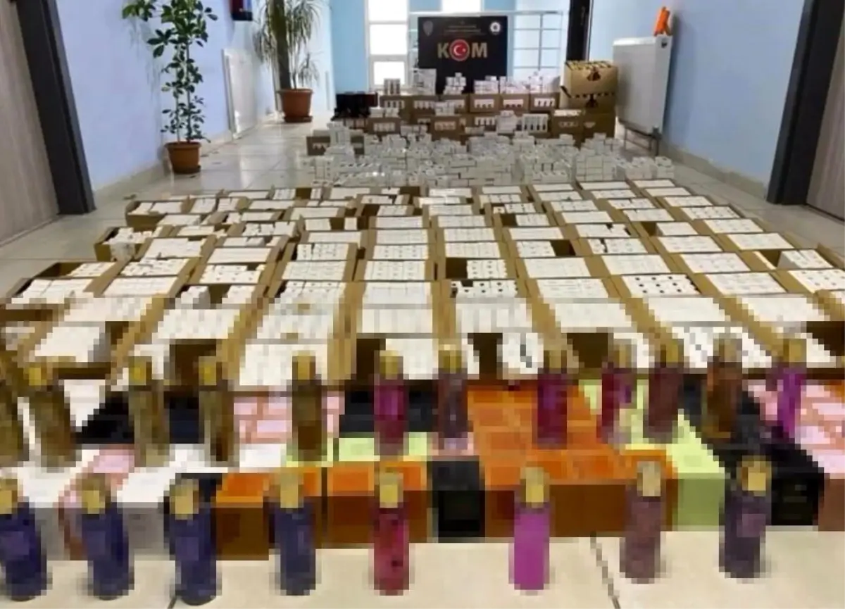 tavsanlida gumruk kacagi parfum operasyonu 7u3MNDCM.jpg