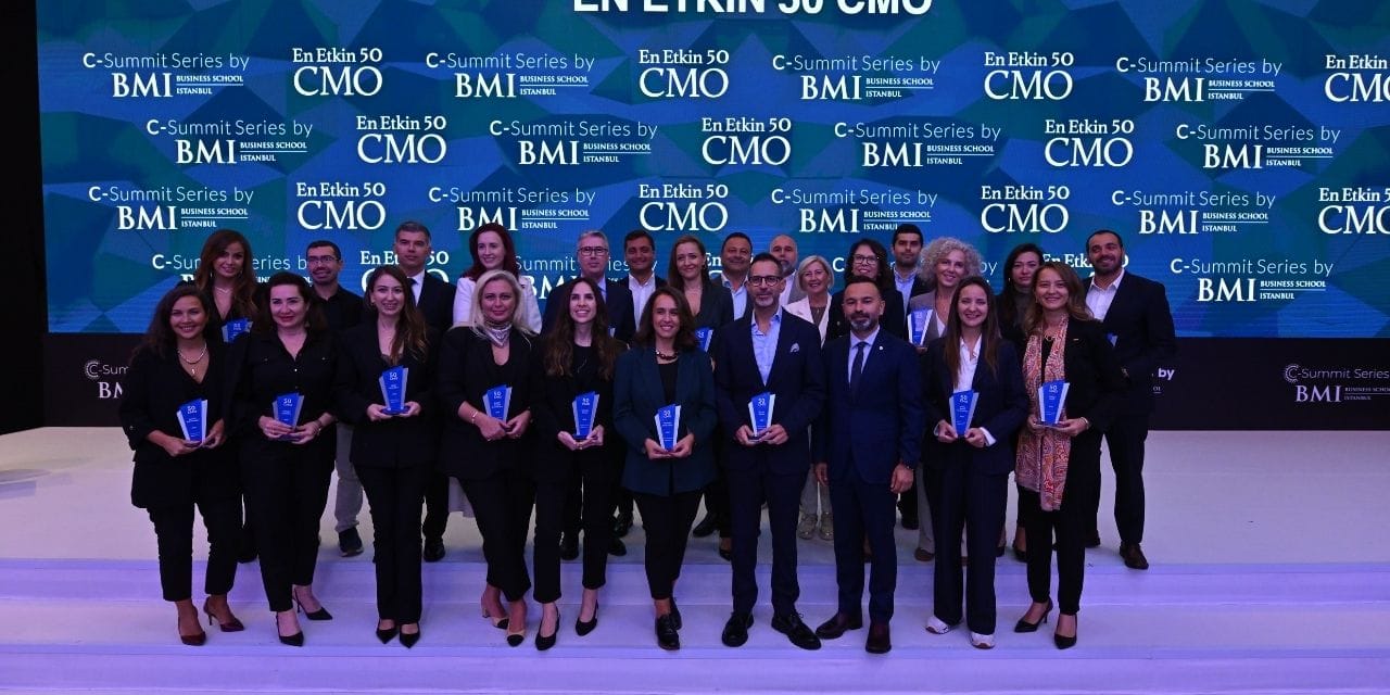 turkiyenin en etkin 50 pazarlama lideri odullerini aldi pm3ZkiXz