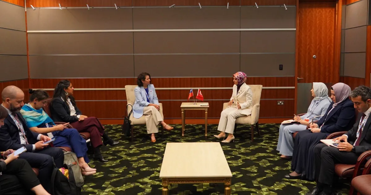 bakan goktas 2 dunya sosyal kalkinma zirvesi icin katarda V7slpuPK.webp