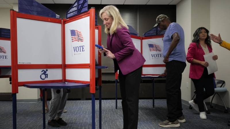 secilmesinin uzerinden 1 yil gecti trumpin ilk buyuk sinavi bugun secim sonuclari abdye dair ne soyleyecek cumhuriyetcileri ne bekliyor gnB6u6uR.jpg