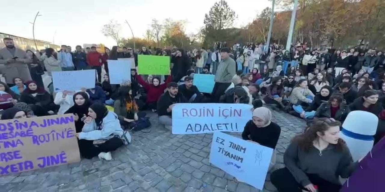 vanda ogrencilerin rojin eylemine mudahale HGUu13ya.jpg