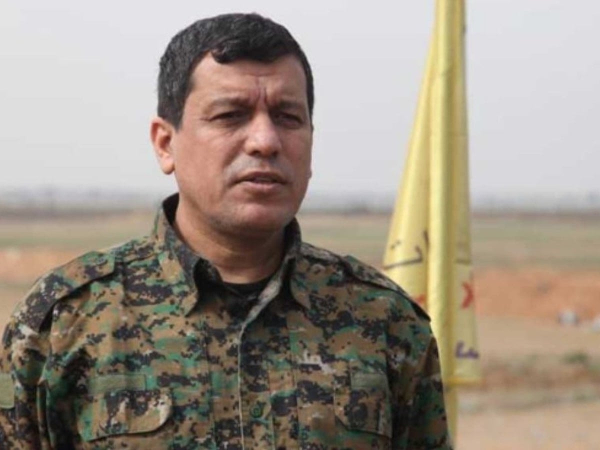 Terörist elebaşı Mazlum Abdi duyurdu: YPG Halep’ten çekiliyor