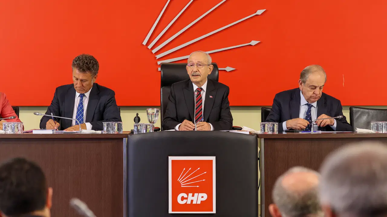 CHP’de Olağanüstü Toplantı: İhraç Süreçleri Gündemde